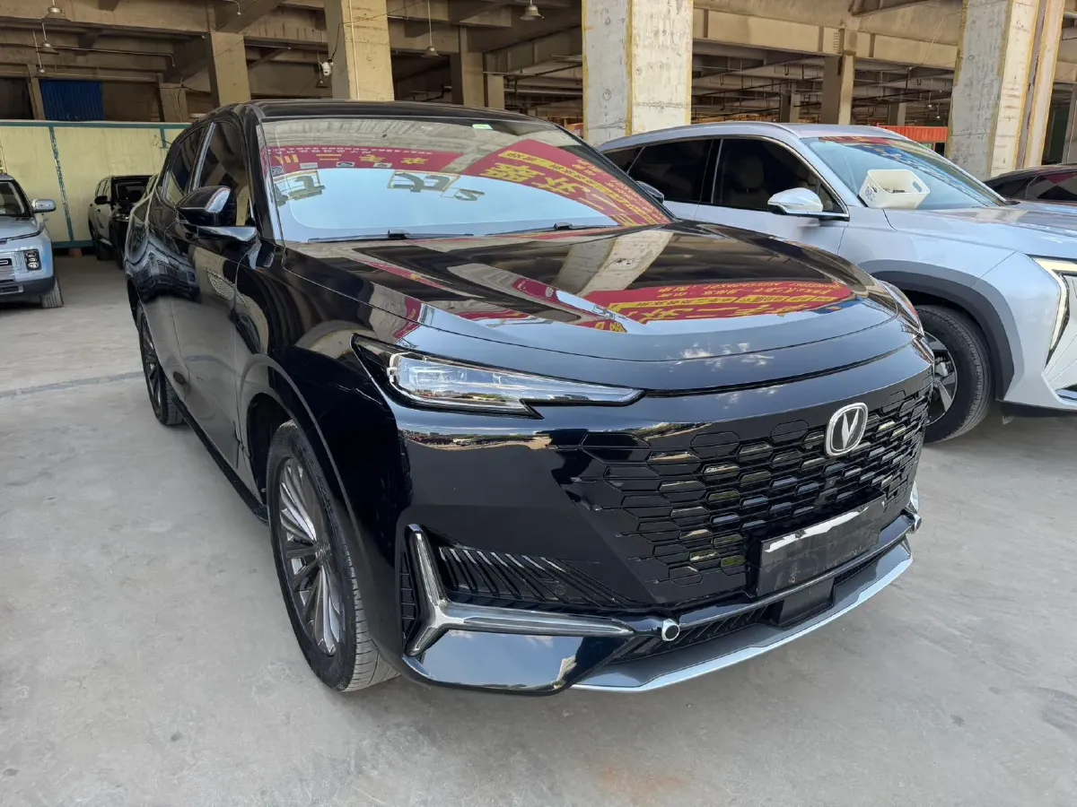 2021 ChangAn UNI-K 2.0T 233HP L4 8AT,autocango,china used car exporter,china ev exporter,chinese used car exporter,chinese used ev exporter