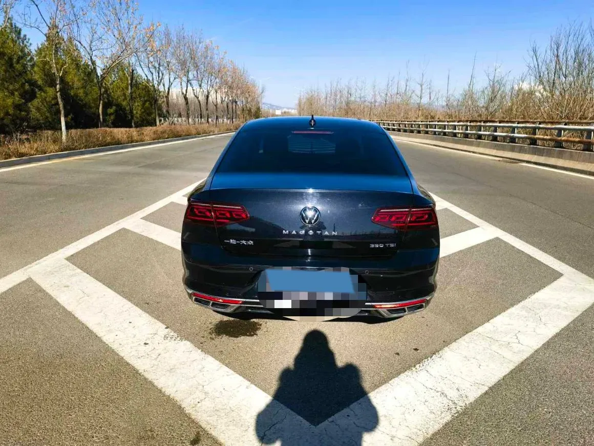 2023 Volkswagen Magotan 2.0T 186HP L4 7DCT,autocango,china used car exporter,china ev exporter,chinese used car exporter,chinese used ev exporter