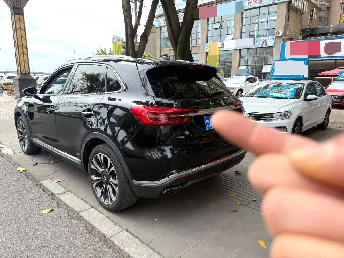 2022 HongQi HS5 2.0T 224HP L4 6AT,autocango,china used car exporter,china ev exporter,chinese used car exporter,chinese used ev exporter