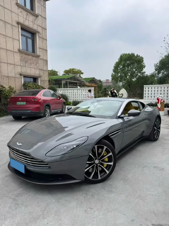 2020 Aston Martin DB11 4.0T 510HP V8 8AT,autocango,china used car exporter,china ev exporter,chinese used car exporter,chinese used ev exporter