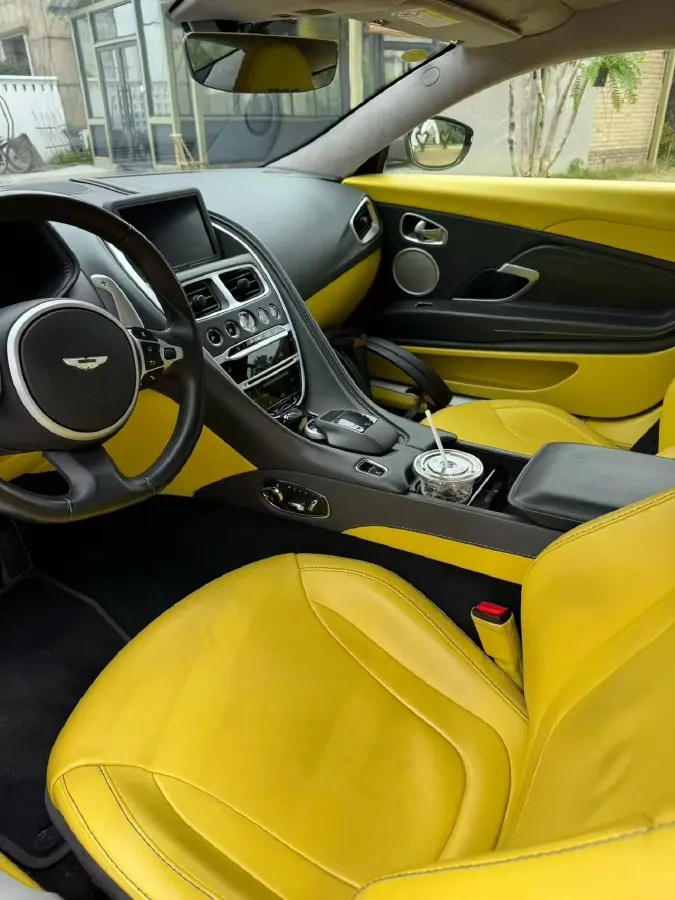 2020 Aston Martin DB11 4.0T 510HP V8 8AT,autocango,china used car exporter,china ev exporter,chinese used car exporter,chinese used ev exporter