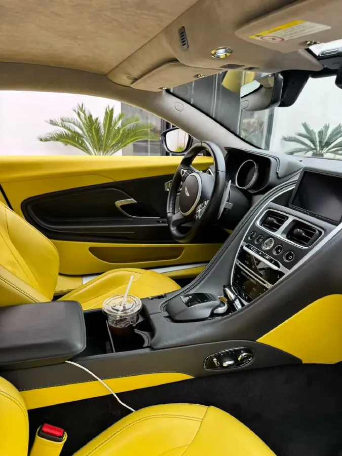 2020 Aston Martin DB11 4.0T 510HP V8 8AT,autocango,china used car exporter,china ev exporter,chinese used car exporter,chinese used ev exporter