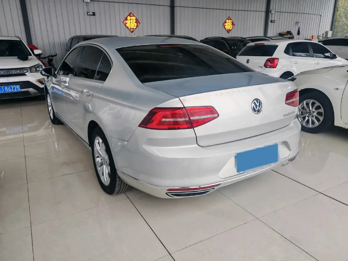 2018 Volkswagen Magotan 1.8T 180HP L4 7DCT,autocango,china used car exporter,china ev exporter,chinese used car exporter,chinese used ev exporter