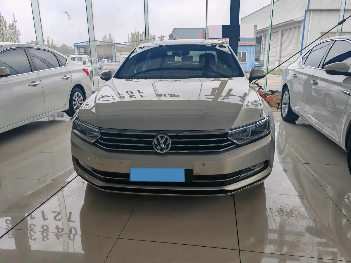 2018 Volkswagen Magotan 1.8T 180HP L4 7DCT,autocango,china used car exporter,china ev exporter,chinese used car exporter,chinese used ev exporter