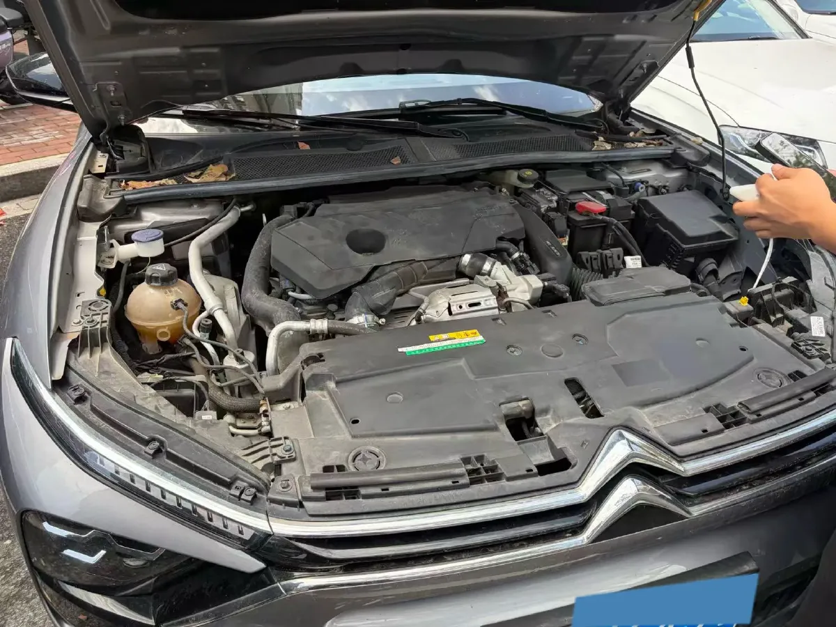 2021 Citroen C5 X 1.6T 175HP L4 8AT,autocango,china used car exporter,china ev exporter,chinese used car exporter,chinese used ev exporter