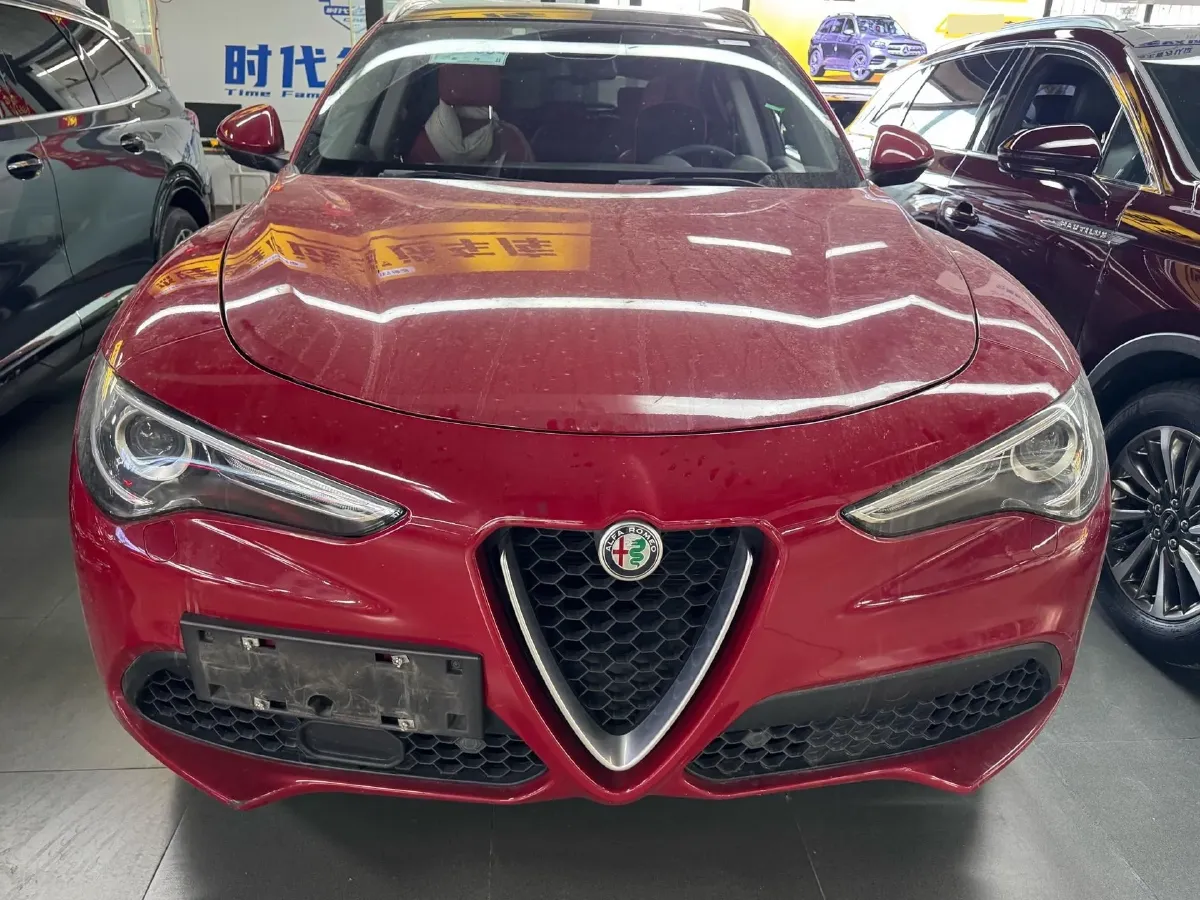 2017 Jaguar XE 2.0T 240HP L4 8AT,autocango,china used car exporter,china ev exporter,chinese used car exporter,chinese used ev exporter