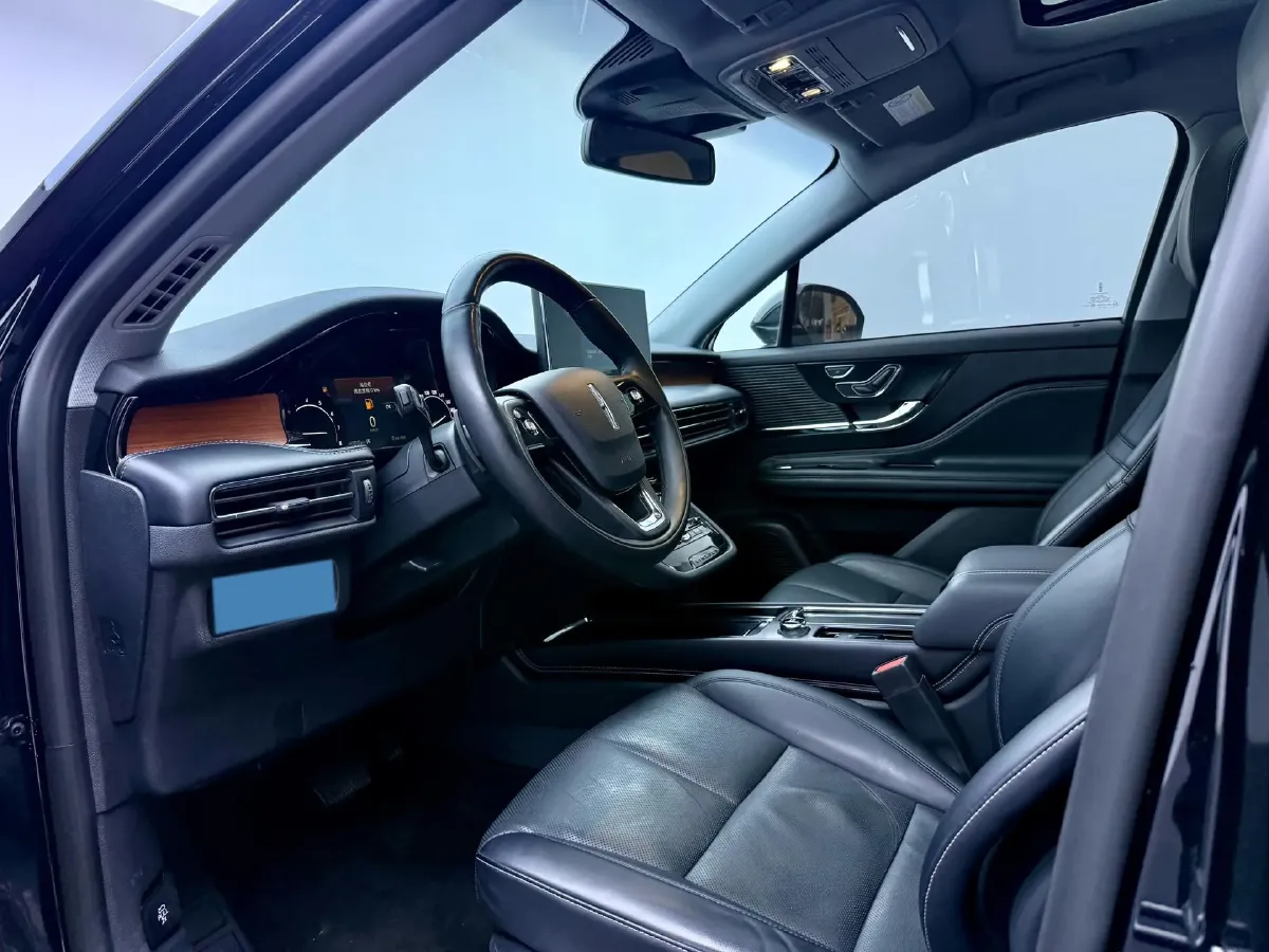 2021 Lincoln Corsair 2.0T 245HP L4 8AT,autocango,china used car exporter,china ev exporter,chinese used car exporter,chinese used ev exporter