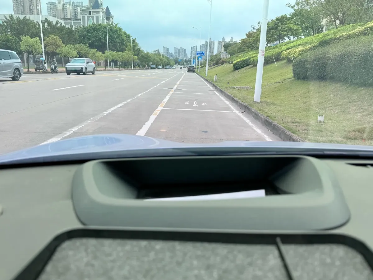 2022 AITO AITO M5 Range Extended 125HP REEV 40KWH,autocango,china used car exporter,china ev exporter,chinese used car exporter,chinese used ev exporter