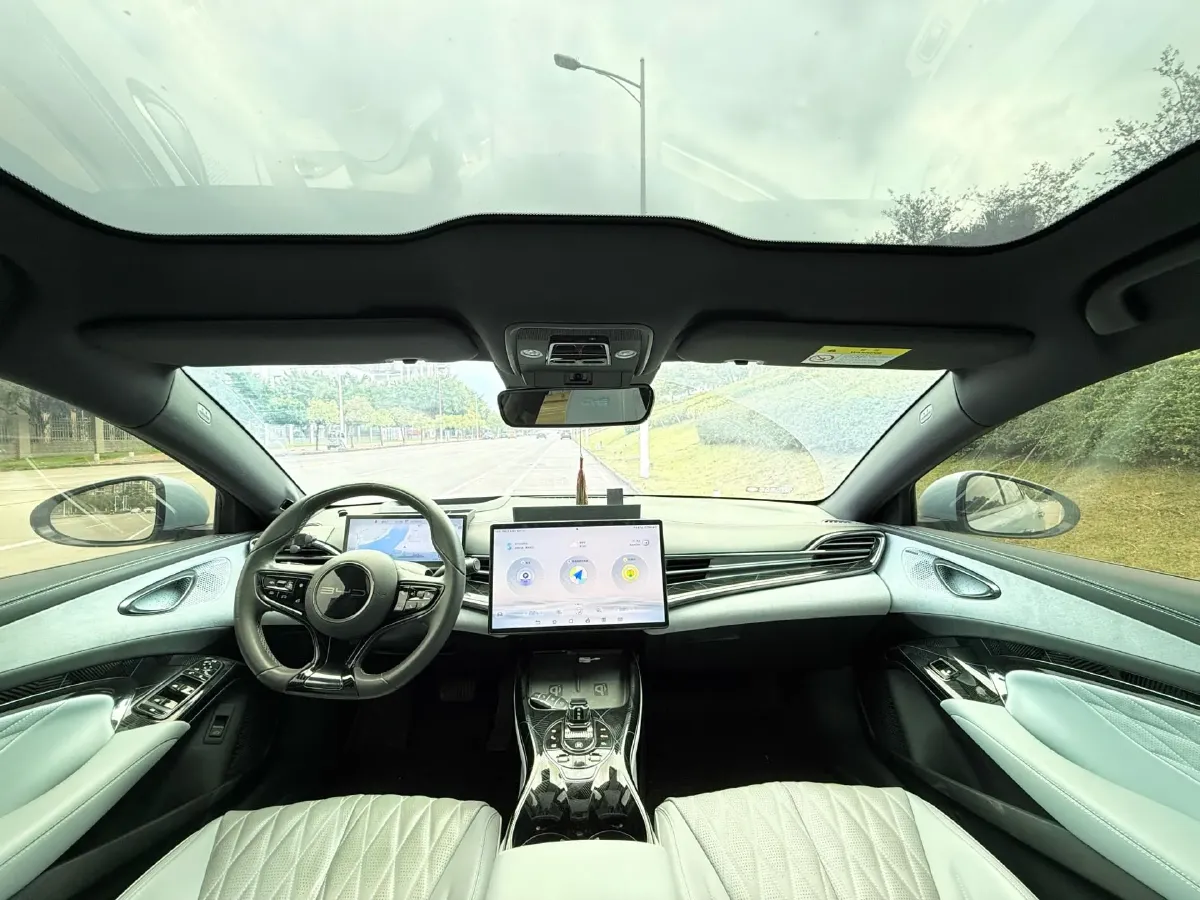 2022 AITO AITO M5 Range Extended 125HP REEV 40KWH,autocango,china used car exporter,china ev exporter,chinese used car exporter,chinese used ev exporter