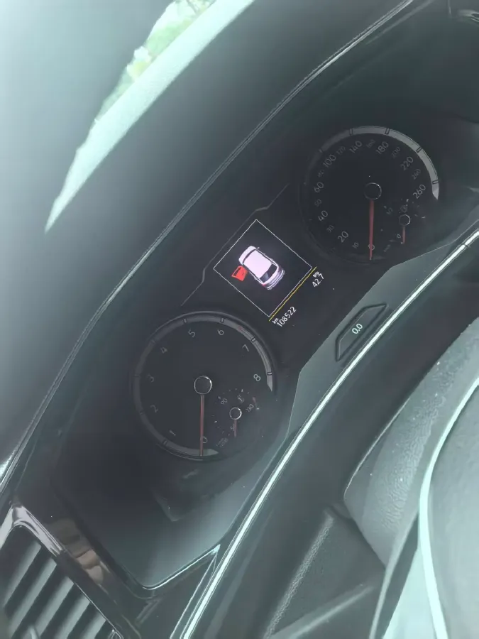 2019 Jeep Cherokee 2.0T 234HP L4 9AT,autocango,china used car exporter,china ev exporter,chinese used car exporter,chinese used ev exporter