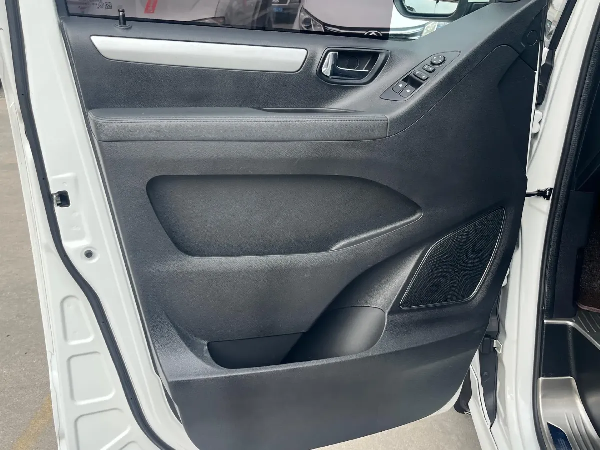 2023 MAXUS G20 2.0T 163HP L4 6MT,autocango,china used car exporter,china ev exporter,chinese used car exporter,chinese used ev exporter