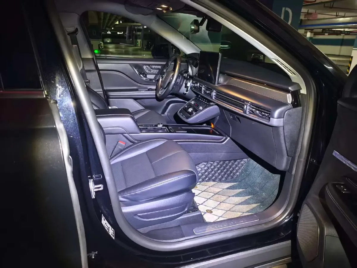 2021 Lincoln Corsair 2.0T 245HP L4 8AT,autocango,china used car exporter,china ev exporter,chinese used car exporter,chinese used ev exporter