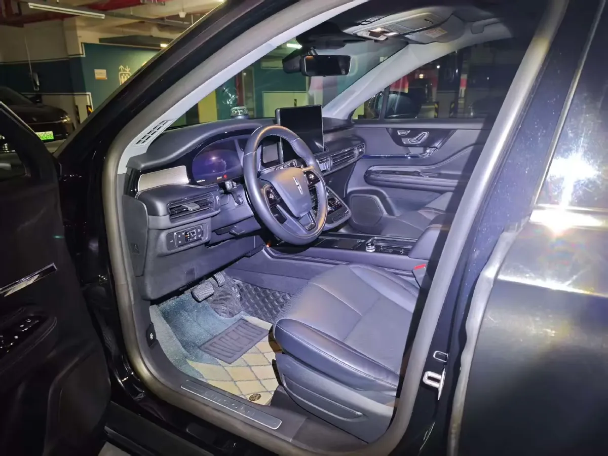 2021 Lincoln Corsair 2.0T 245HP L4 8AT,autocango,china used car exporter,china ev exporter,chinese used car exporter,chinese used ev exporter