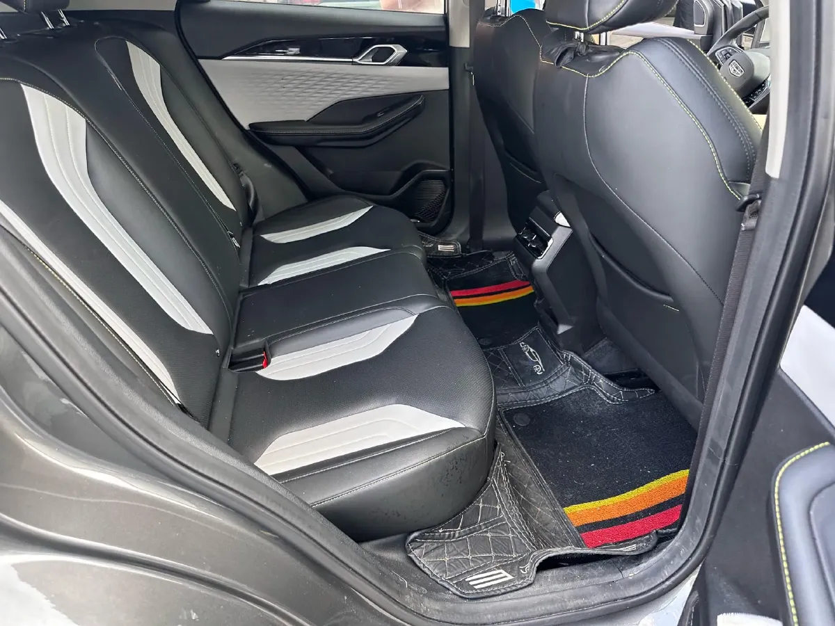 2022 Geely Coolray 1.5T 181HP L4 7DCT,autocango,china used car exporter,china ev exporter,chinese used car exporter,chinese used ev exporter