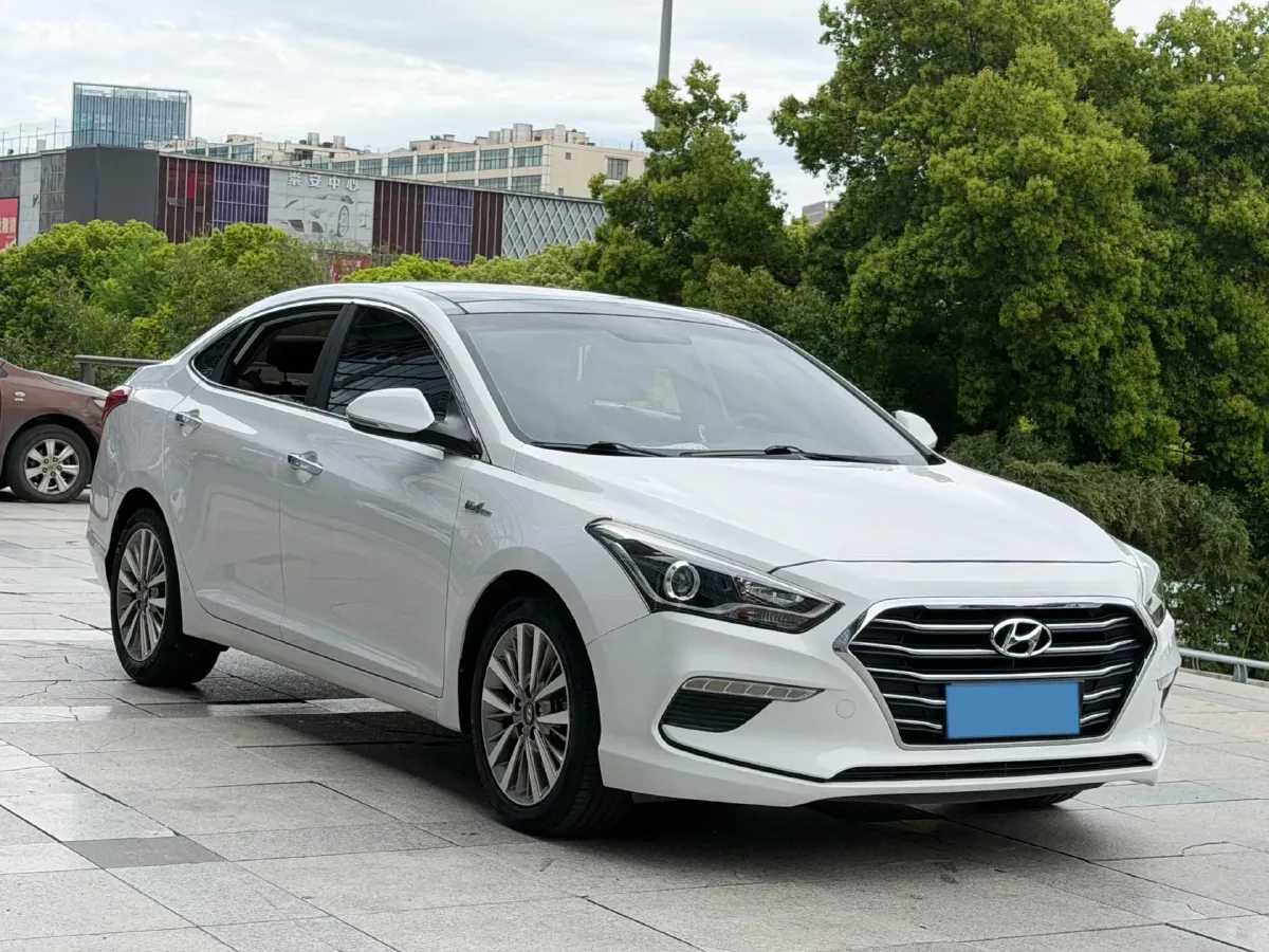 2017 Hyundai Mistra 1.6T 175HP L4 7DCT,autocango,china used car exporter,china ev exporter,chinese used car exporter,chinese used ev exporter