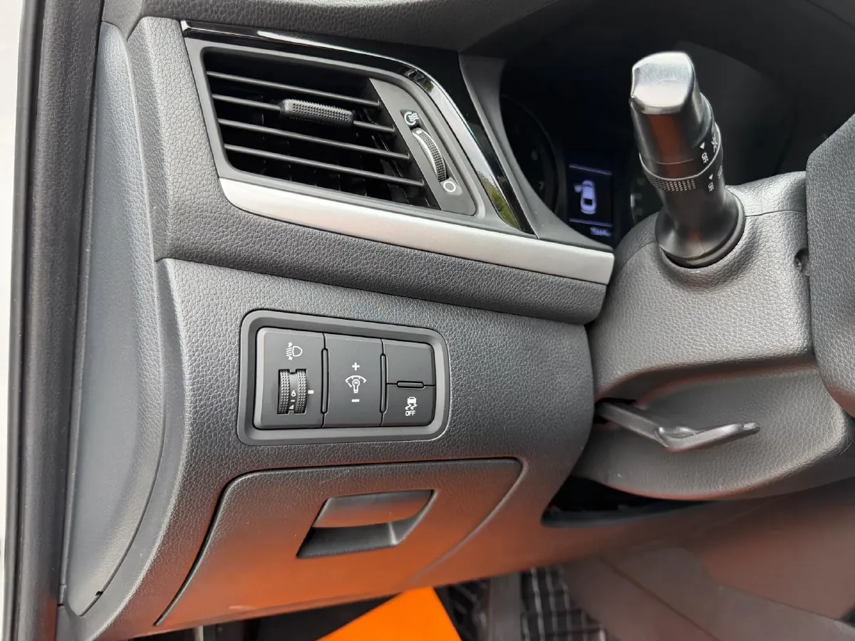 2017 Hyundai Mistra 1.6T 175HP L4 7DCT,autocango,china used car exporter,china ev exporter,chinese used car exporter,chinese used ev exporter