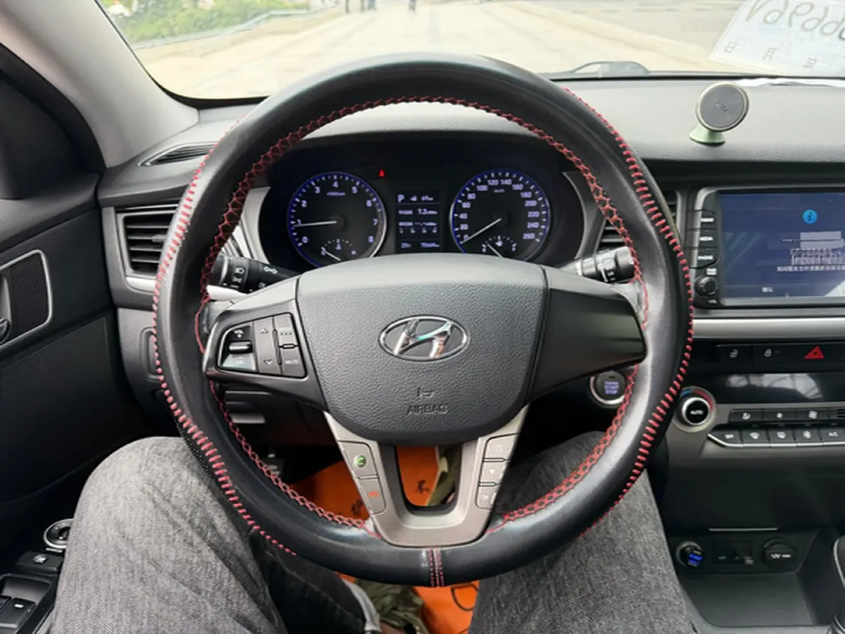 2017 Hyundai Mistra 1.6T 175HP L4 7DCT,autocango,china used car exporter,china ev exporter,chinese used car exporter,chinese used ev exporter