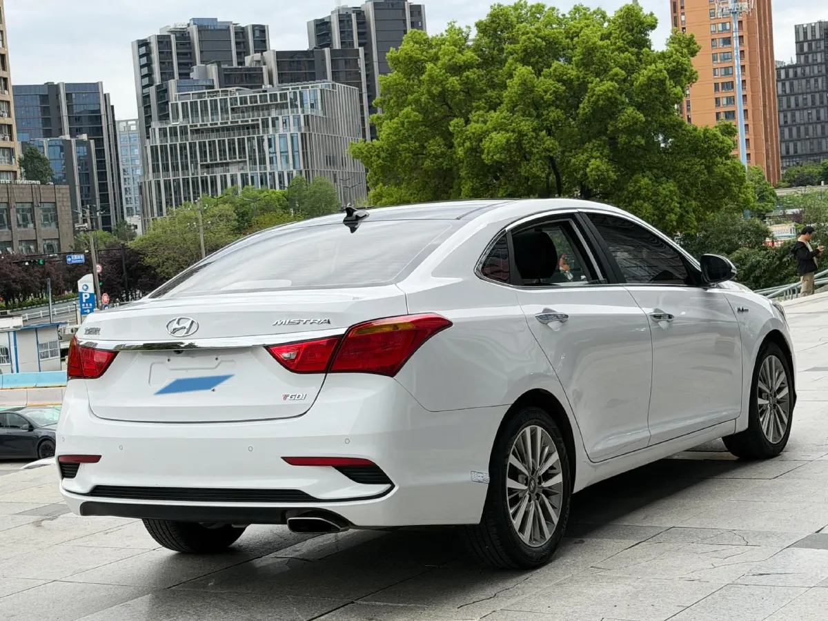 2017 Hyundai Mistra 1.6T 175HP L4 7DCT,autocango,china used car exporter,china ev exporter,chinese used car exporter,chinese used ev exporter