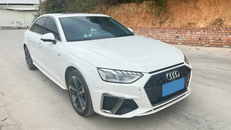 2020 Audi A4L 2.0T 190HP L4 7DCT,autocango,china used car exporter,china ev exporter,chinese used car exporter,chinese used ev exporter