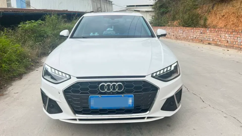 2020 Audi A4L 2.0T 190HP L4 7DCT,autocango,china used car exporter,china ev exporter,chinese used car exporter,chinese used ev exporter