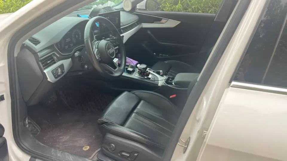 2020 Audi A4L 2.0T 190HP L4 7DCT,autocango,china used car exporter,china ev exporter,chinese used car exporter,chinese used ev exporter