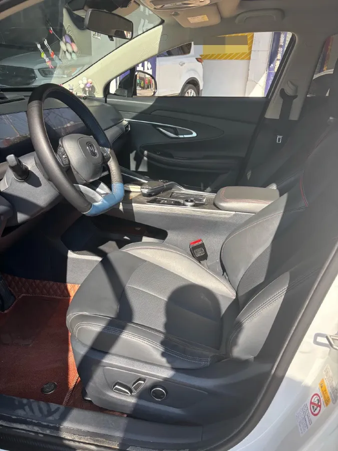 2020 ChangAn UNI-T 1.5T 180HP L4 7DCT,autocango,china used car exporter,china ev exporter,chinese used car exporter,chinese used ev exporter