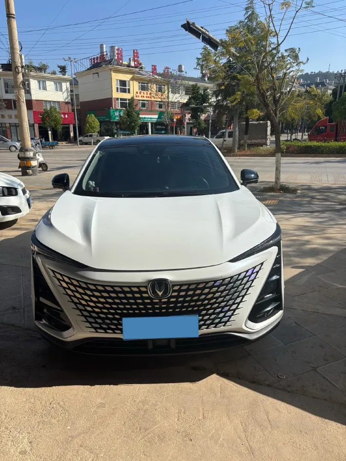 2020 ChangAn UNI-T 1.5T 180HP L4 7DCT,autocango,china used car exporter,china ev exporter,chinese used car exporter,chinese used ev exporter