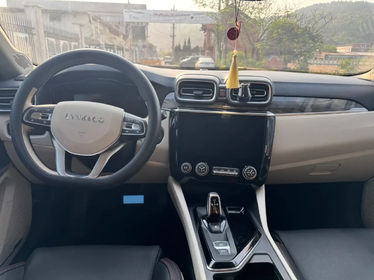 2018 Toyota C-HR 2.0L 171HP L4 CVT,autocango,china used car exporter,china ev exporter,chinese used car exporter,chinese used ev exporter