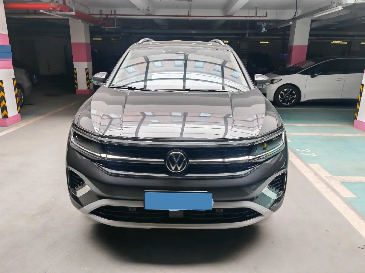 2022 Volkswagen Talagon 2.0T 220HP L4 7DCT,autocango,china used car exporter,china ev exporter,chinese used car exporter,chinese used ev exporter
