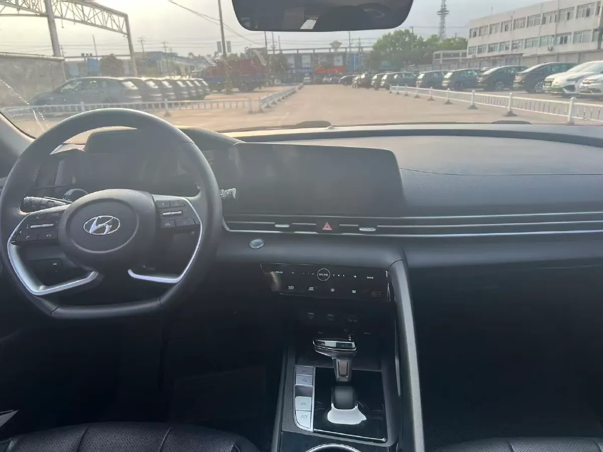 2022 Hyundai Elantra 1.5L 115HP L4 CVT,autocango,china used car exporter,china ev exporter,chinese used car exporter,chinese used ev exporter