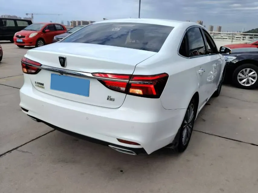 2019 Roewe i6 1.6L 125HP L4 CVT,autocango,china used car exporter,china ev exporter,chinese used car exporter,chinese used ev exporter