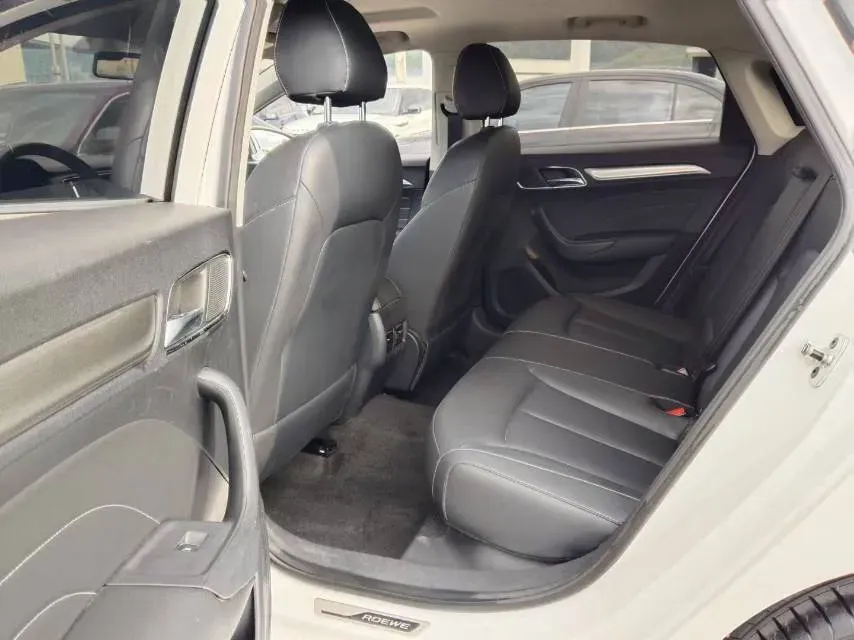 2019 Roewe i6 1.6L 125HP L4 CVT,autocango,china used car exporter,china ev exporter,chinese used car exporter,chinese used ev exporter