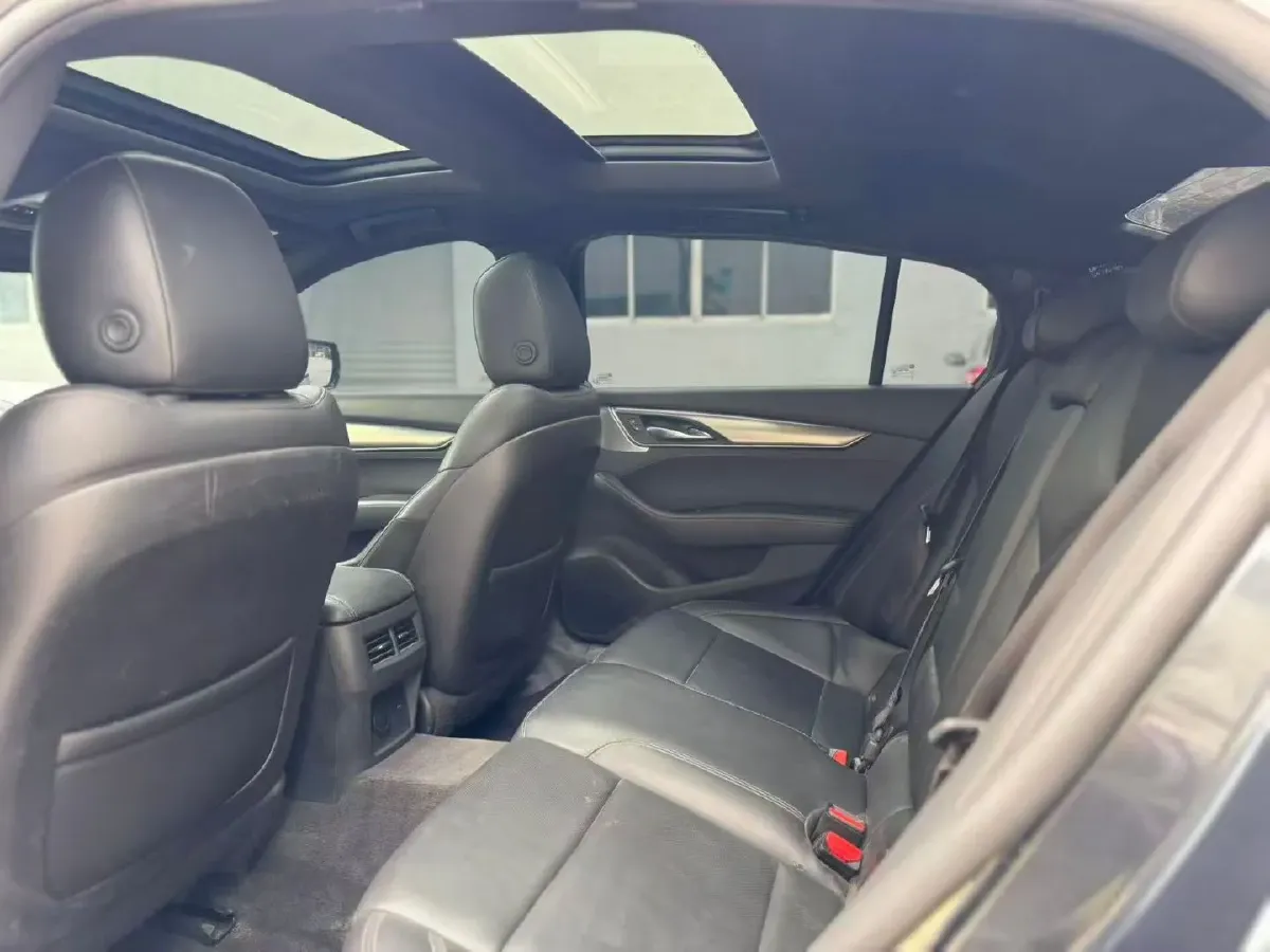 2021 Cadillac CT5 2.0T 237HP L4 10AT,autocango,china used car exporter,china ev exporter,chinese used car exporter,chinese used ev exporter