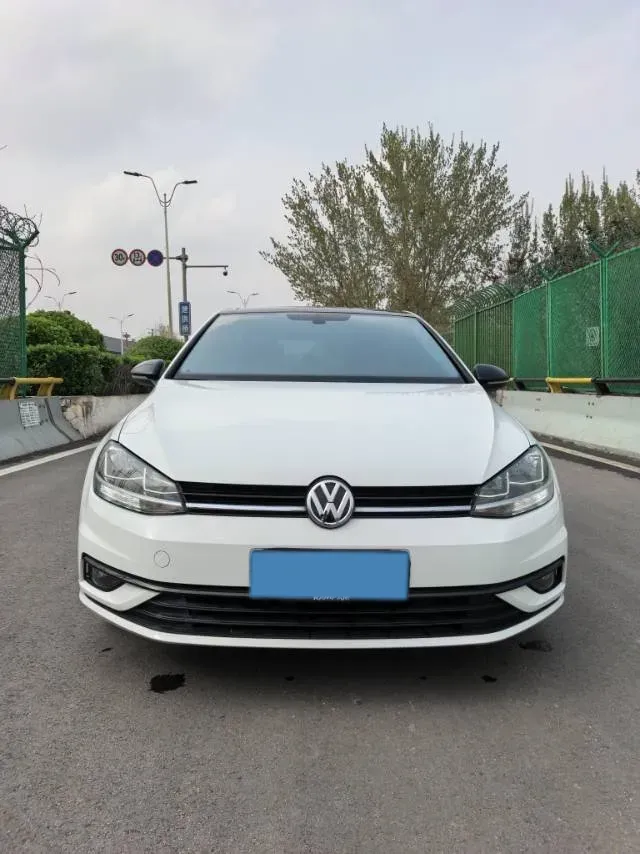 2020 Volkswagen Golf 1.4T 150HP L4 7DCT,autocango,china used car exporter,china ev exporter,chinese used car exporter,chinese used ev exporter