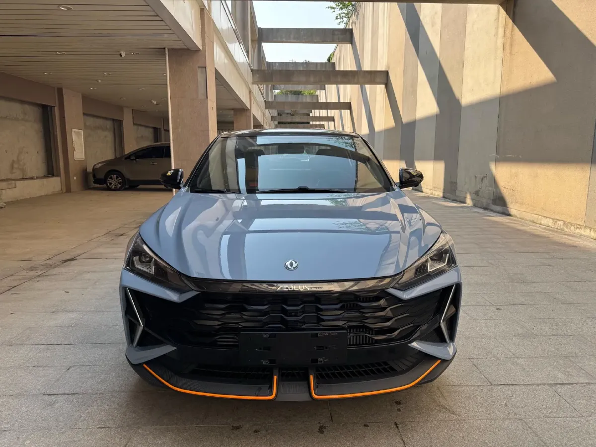 2023 DongFeng Aeolus YiXuan 1.5T 197HP L4 6DCT,autocango,china used car exporter,china ev exporter,chinese used car exporter,chinese used ev exporter