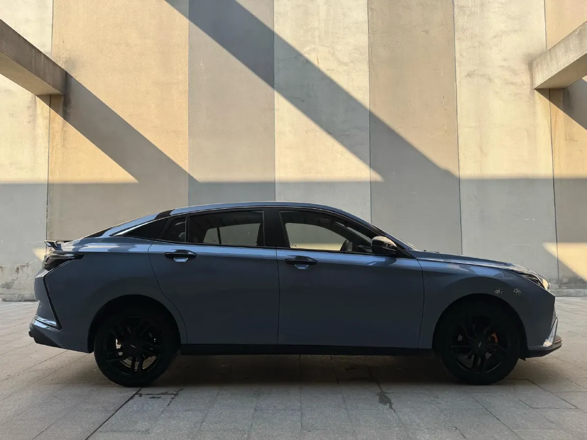 2023 DongFeng Aeolus YiXuan 1.5T 197HP L4 6DCT,autocango,china used car exporter,china ev exporter,chinese used car exporter,chinese used ev exporter