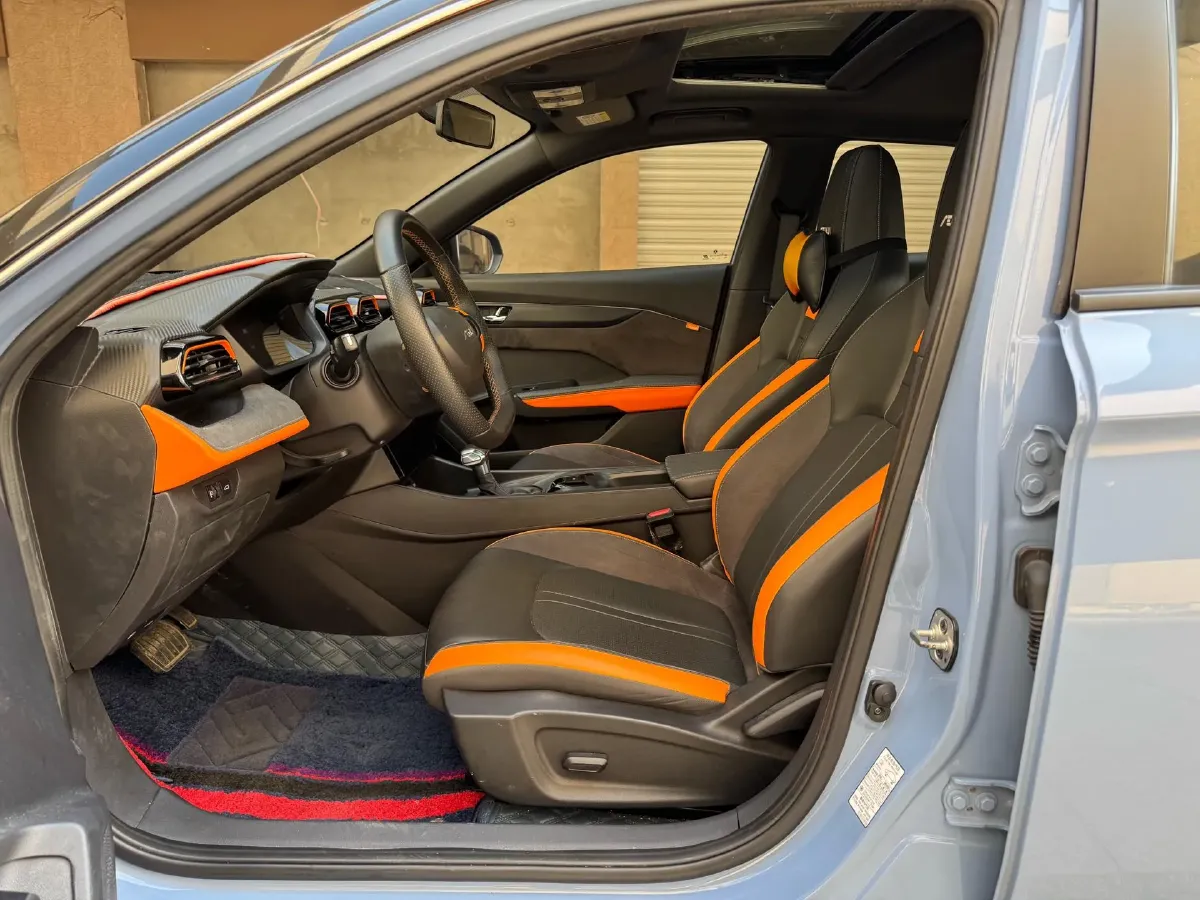 2023 DongFeng Aeolus YiXuan 1.5T 197HP L4 6DCT,autocango,china used car exporter,china ev exporter,chinese used car exporter,chinese used ev exporter