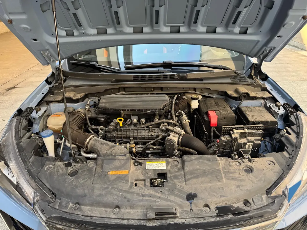 2023 DongFeng Aeolus YiXuan 1.5T 197HP L4 6DCT,autocango,china used car exporter,china ev exporter,chinese used car exporter,chinese used ev exporter