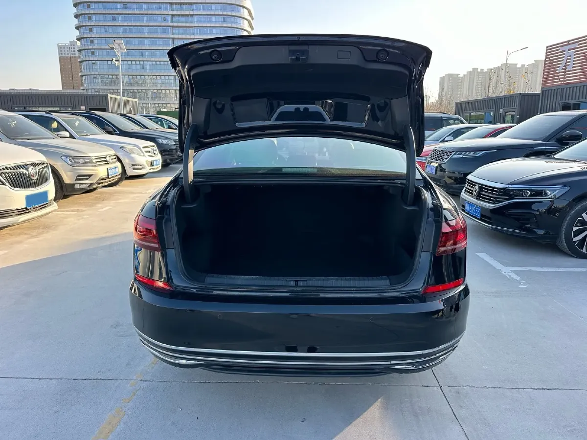 2022 Skoda Kodiak GT 2.0T 186HP L4 7DCT,autocango,china used car exporter,china ev exporter,chinese used car exporter,chinese used ev exporter