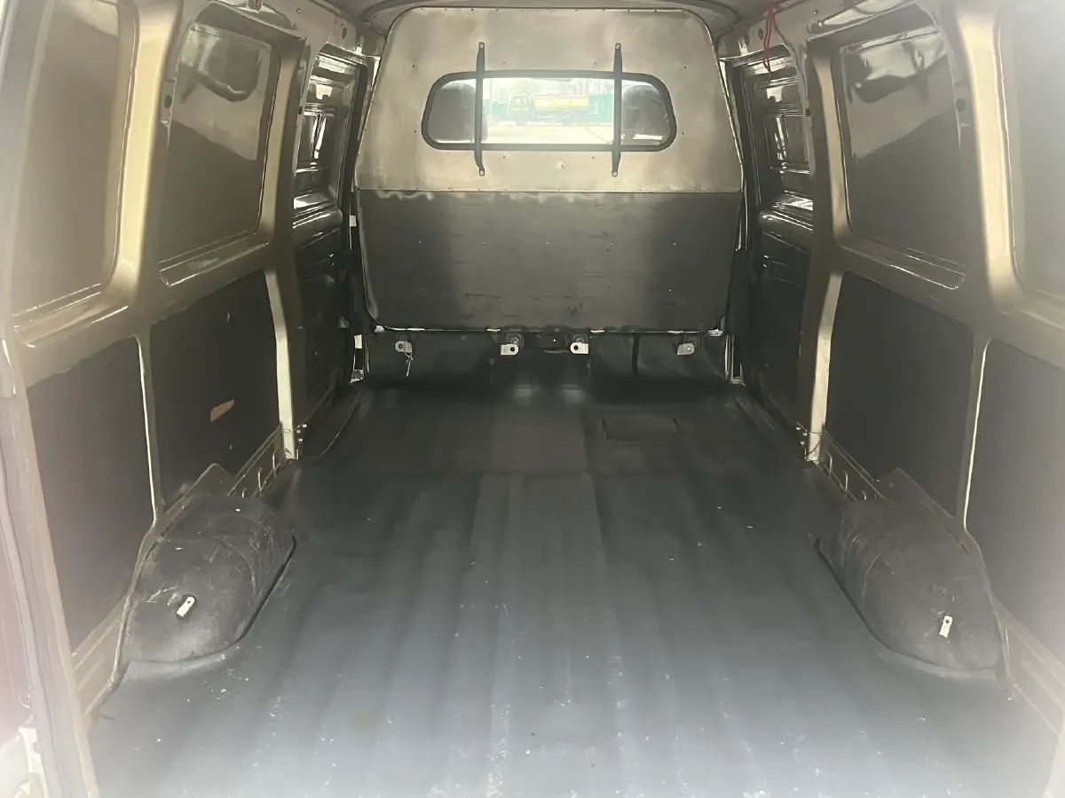 2020 WuLing RongGuang 1.5L 99HP L4 5MT,autocango,china used car exporter,china ev exporter,chinese used car exporter,chinese used ev exporter