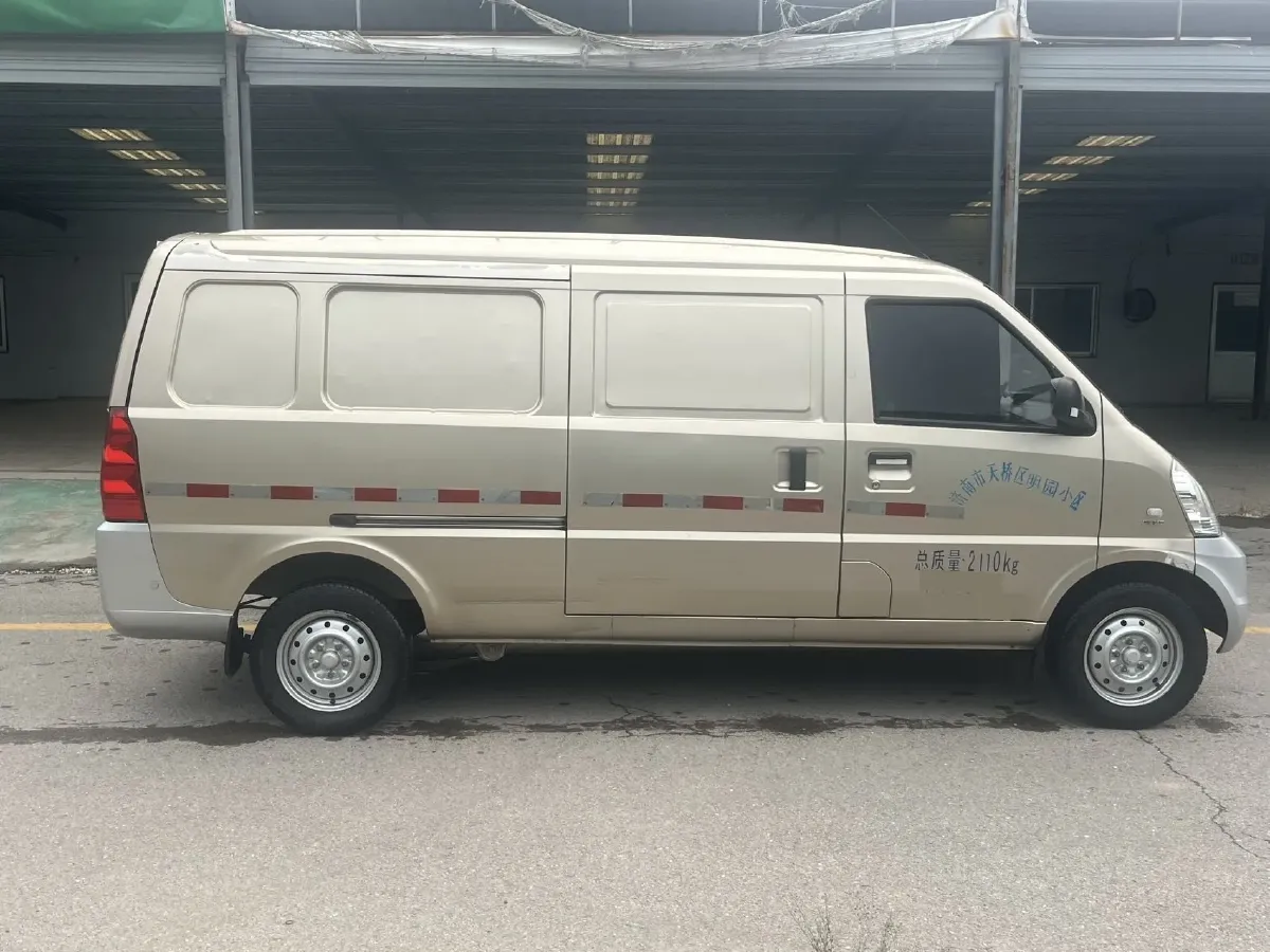 2020 WuLing RongGuang 1.5L 99HP L4 5MT,autocango,china used car exporter,china ev exporter,chinese used car exporter,chinese used ev exporter