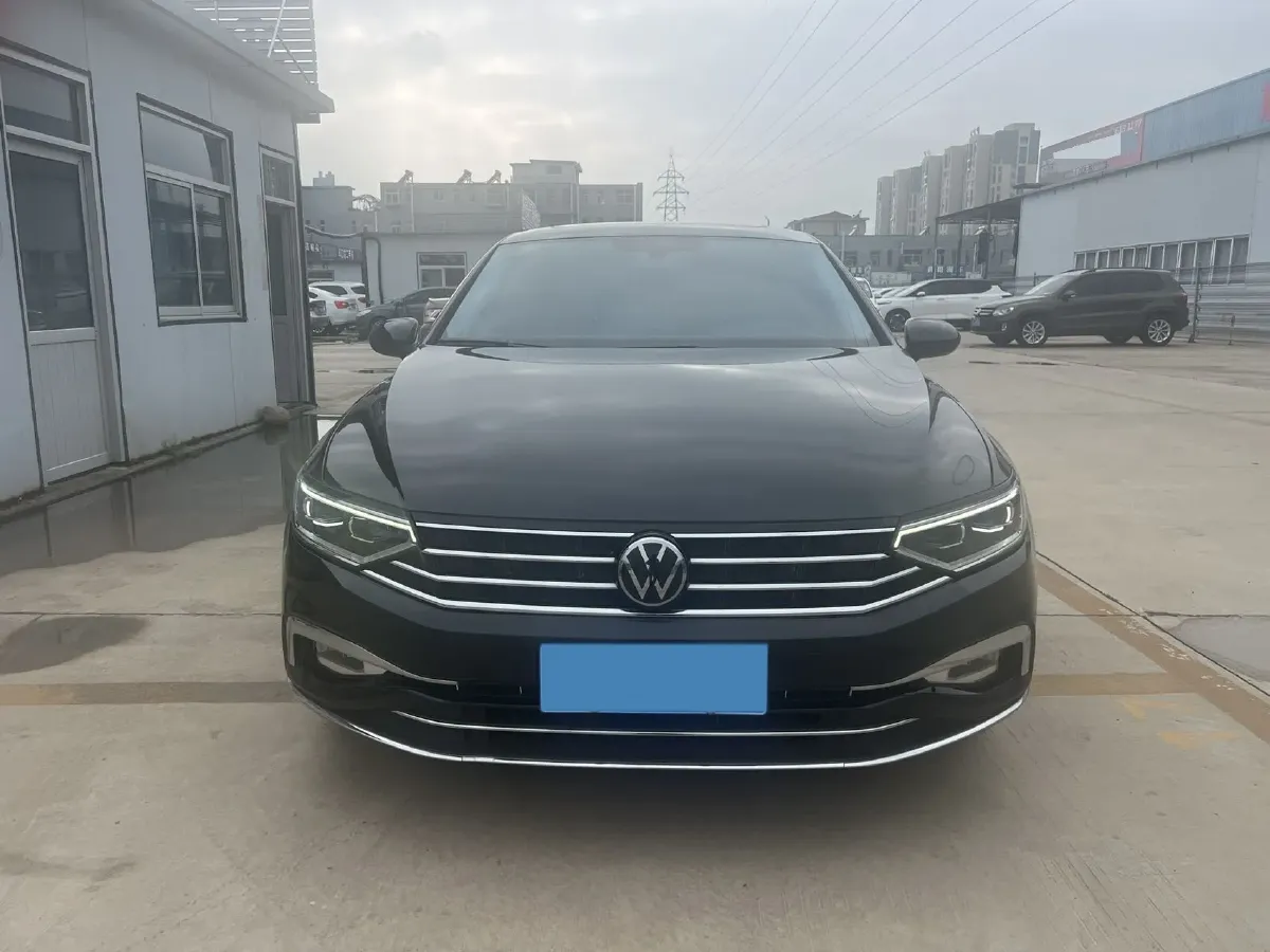 2020 Volkswagen Magotan 2.0T 186HP L4 7DCT,autocango,china used car exporter,china ev exporter,chinese used car exporter,chinese used ev exporter