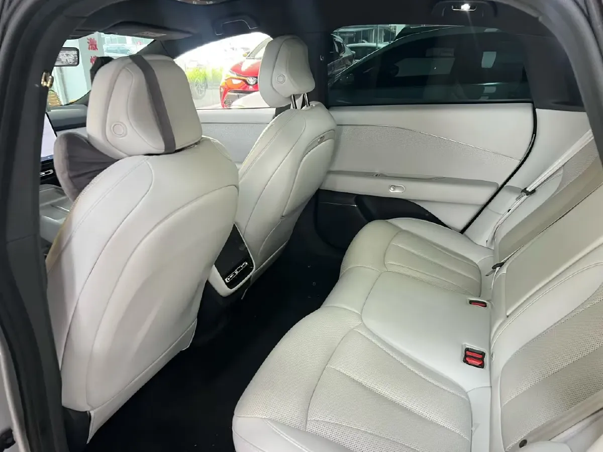 2024 Xpeng P7+ BEV 60.7KWH,autocango,china used car exporter,china ev exporter,chinese used car exporter,chinese used ev exporter