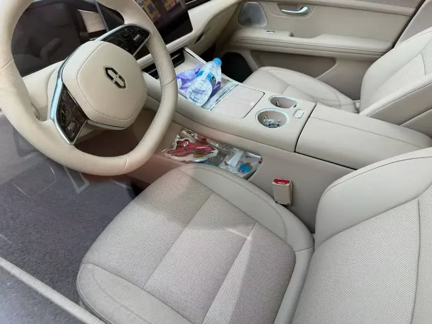 2025 AITO AITO M5 1.5T 152HP L4 REEV 42KWH,autocango,china used car exporter,china ev exporter,chinese used car exporter,chinese used ev exporter