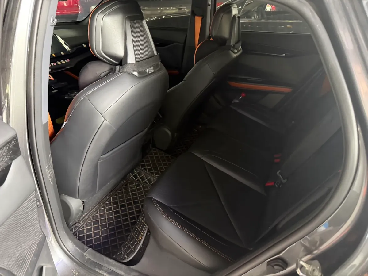 2022 ChangAn UNI-V 1.5T 188HP L4 7DCT,autocango,china used car exporter,china ev exporter,chinese used car exporter,chinese used ev exporter