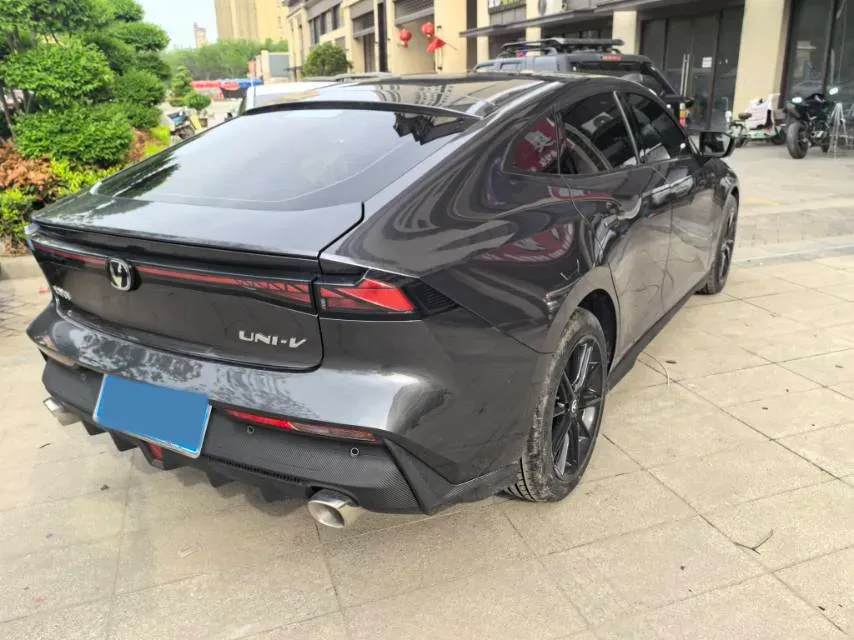 2024 ChangAn UNI-V 1.5T 188HP L4 7DCT,autocango,china used car exporter,china ev exporter,chinese used car exporter,chinese used ev exporter