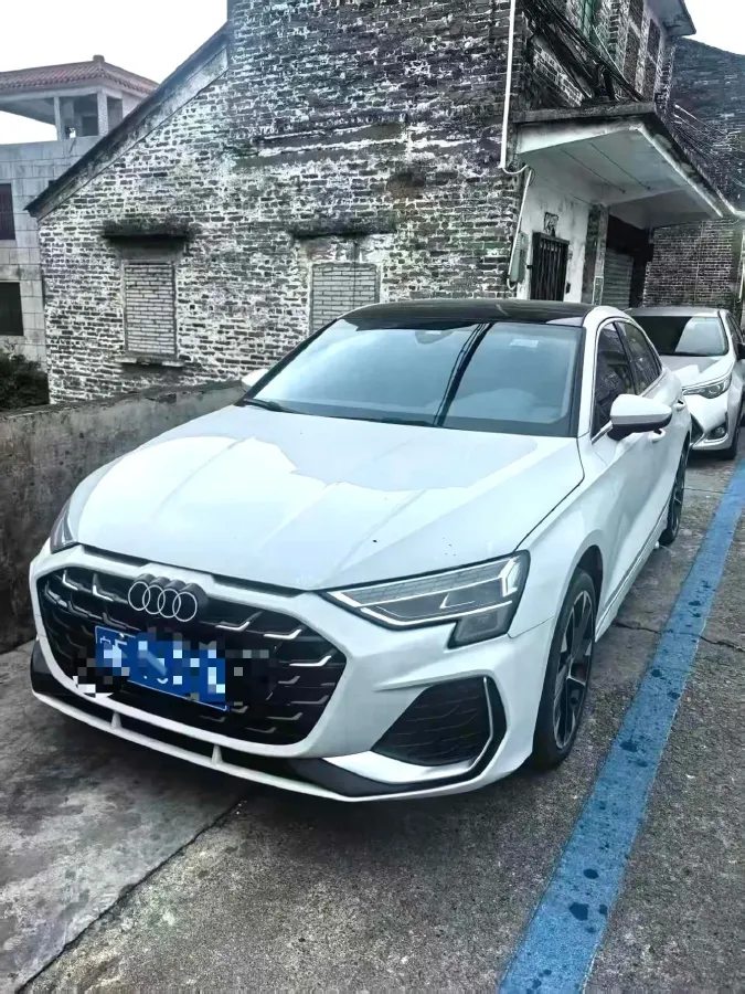 2025 Audi A3 1.5T 160HP L4 7DCT,autocango,china used car exporter,china ev exporter,chinese used car exporter,chinese used ev exporter