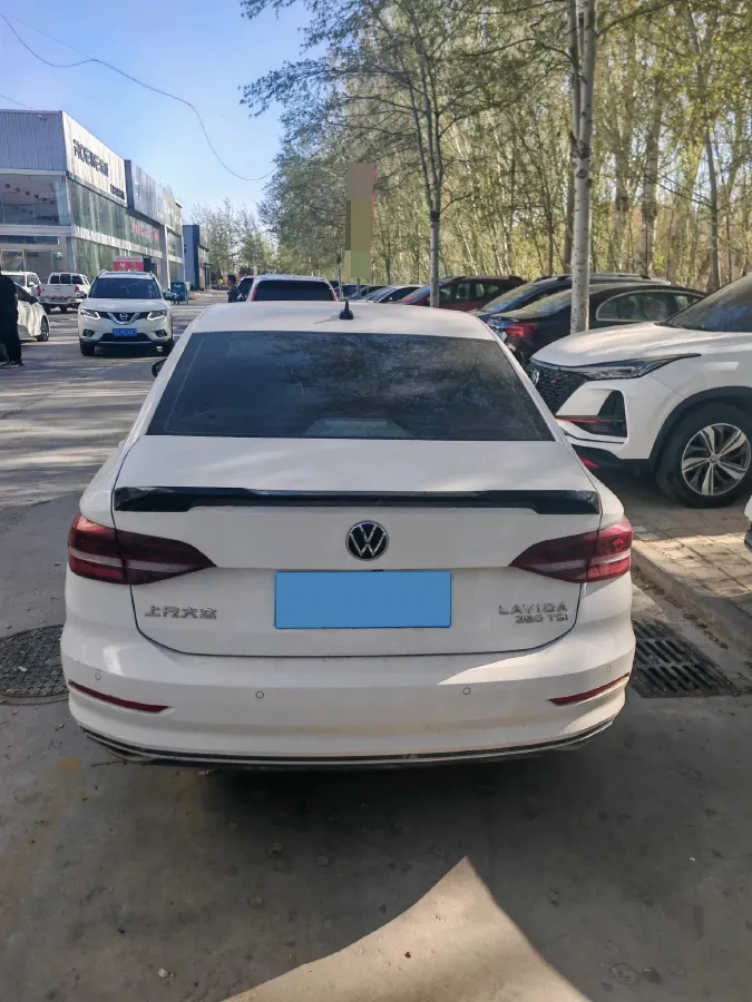 2022 Volkswagen T-Roc 1.4T 150HP L4 7DCT,autocango,china used car exporter,china ev exporter,chinese used car exporter,chinese used ev exporter