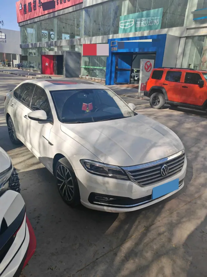 2022 Volkswagen T-Roc 1.4T 150HP L4 7DCT,autocango,china used car exporter,china ev exporter,chinese used car exporter,chinese used ev exporter