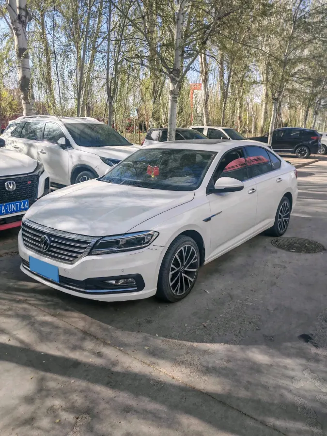 2022 Volkswagen T-Roc 1.4T 150HP L4 7DCT,autocango,china used car exporter,china ev exporter,chinese used car exporter,chinese used ev exporter